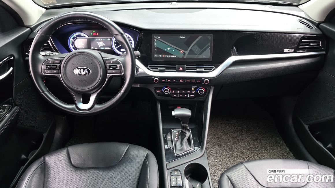 Kia Niro — фото 13