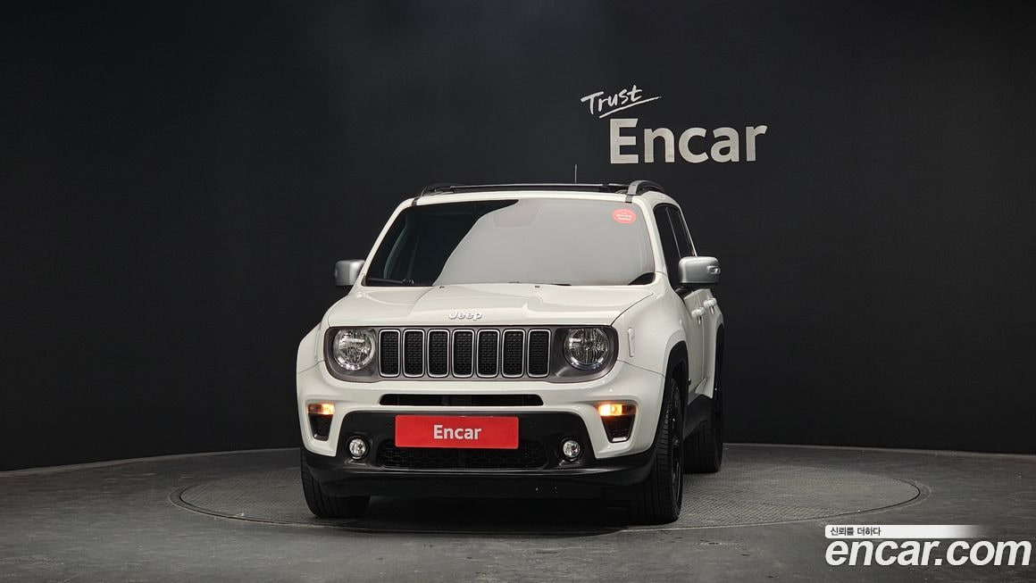 Jeep Renegade — фото 2