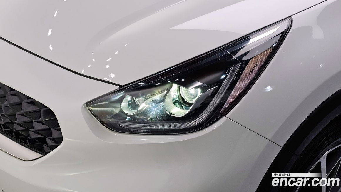 Kia Niro — фото 13