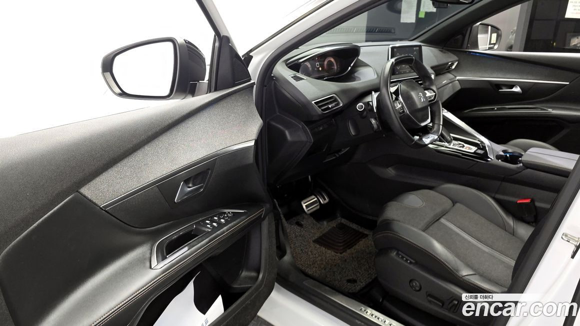 Peugeot 5008 — фото 13