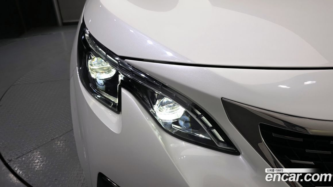 Peugeot 5008 — фото 14