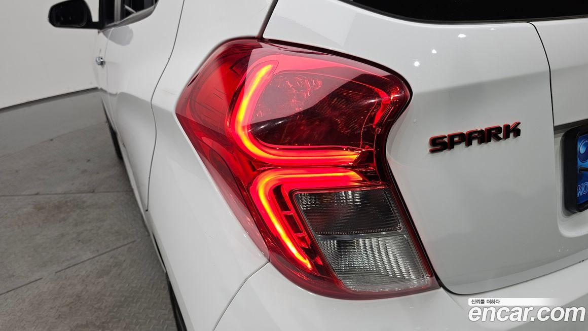 Chevrolet Spark — фото 8