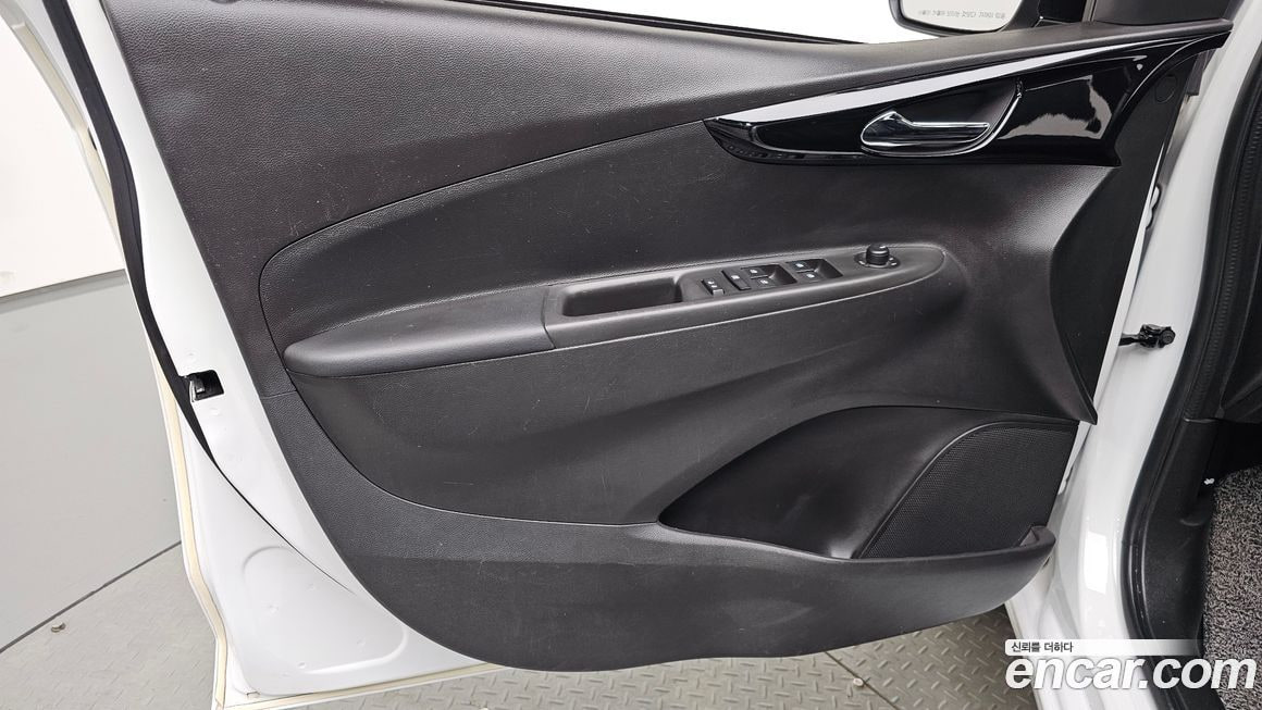 Chevrolet Spark — фото 11