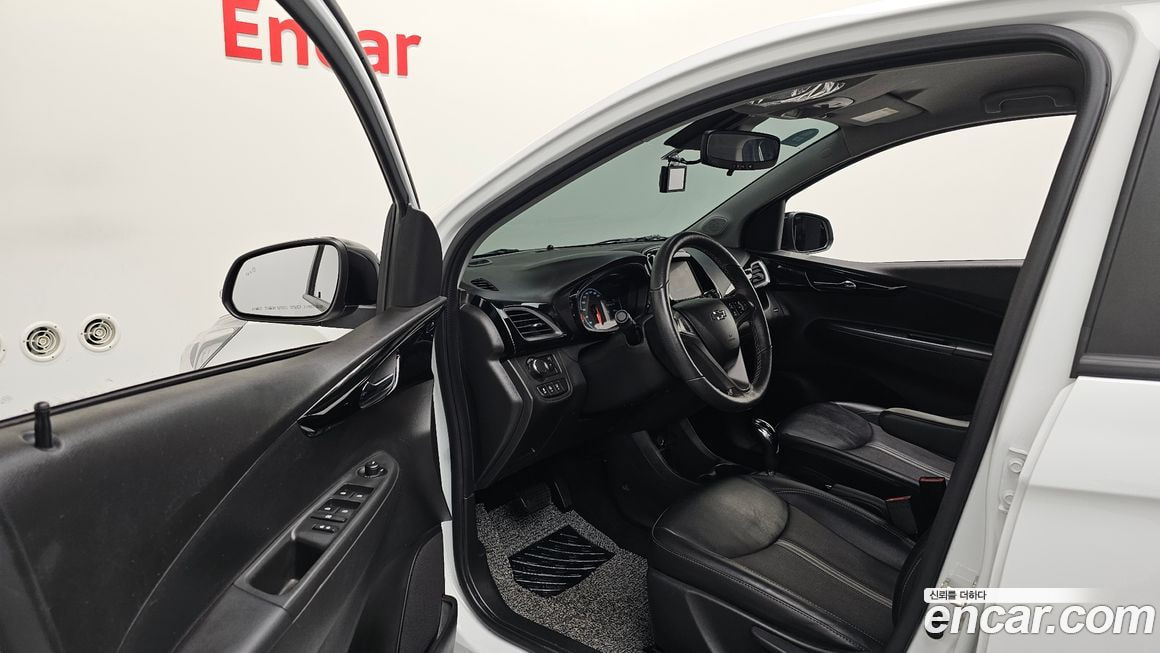 Chevrolet Spark — фото 13