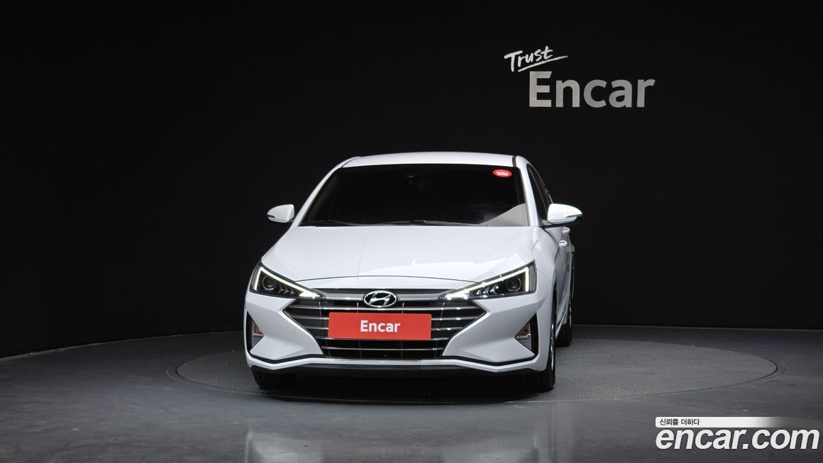 Hyundai AVANTE — фото 2