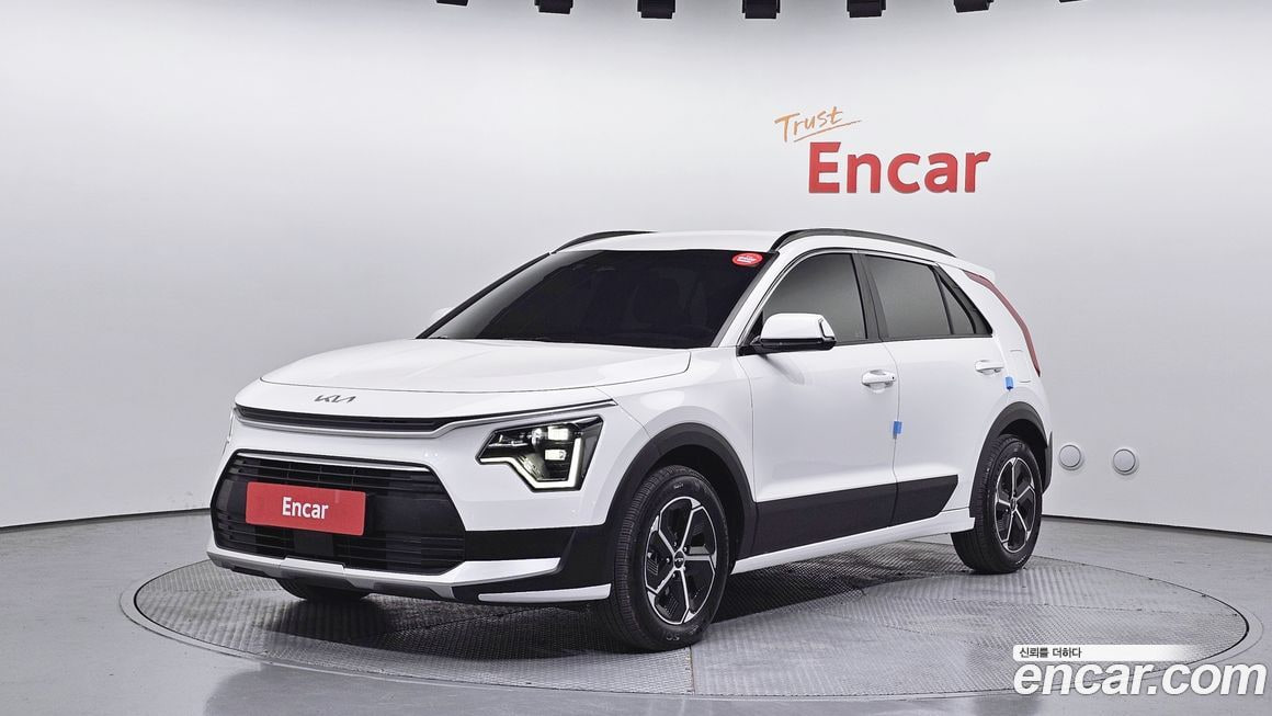 Kia Niro — фото 1