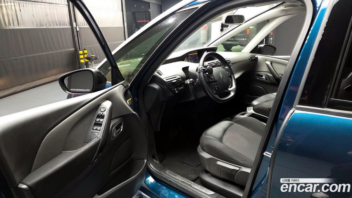 Citroen-DS C4 SpaceTourer — фото 11