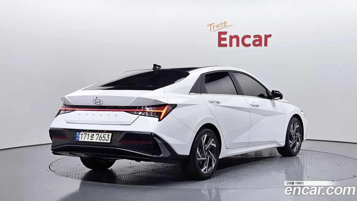 Hyundai AVANTE — фото 3