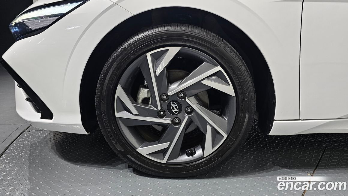 Hyundai AVANTE — фото 6