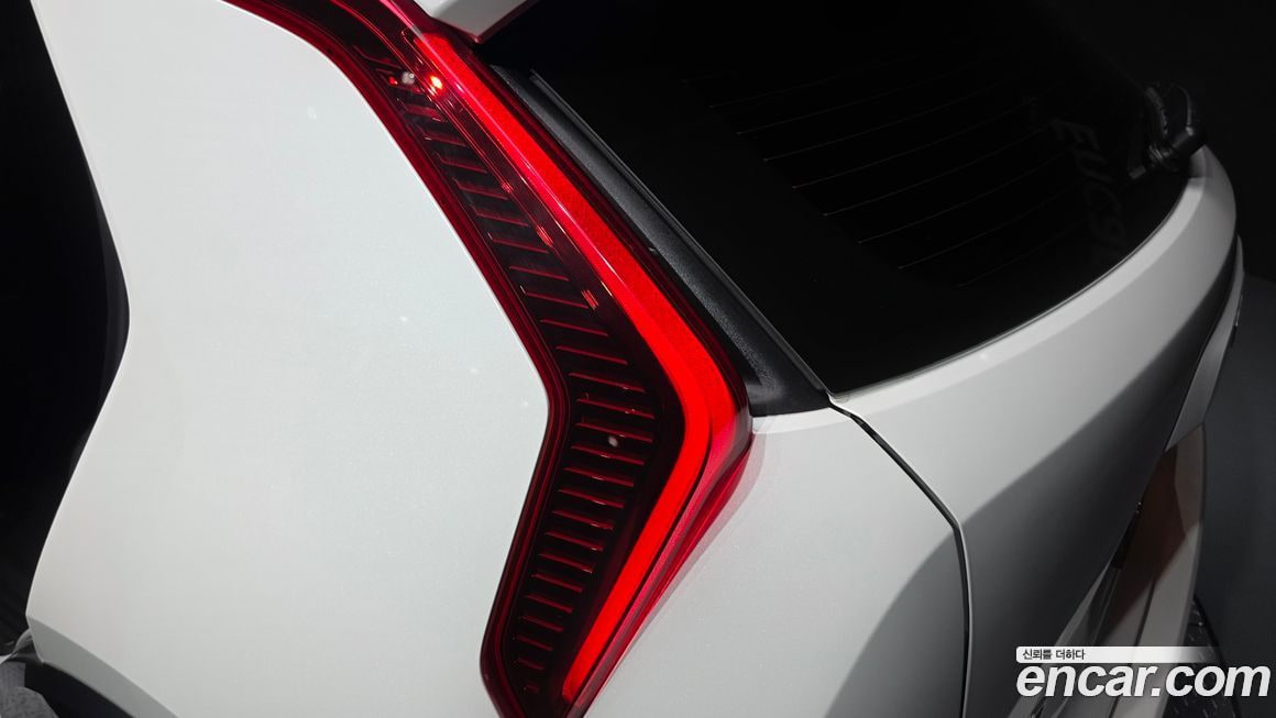 Kia Niro — фото 11