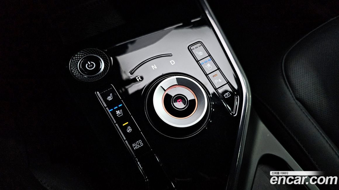 Kia Niro — фото 14