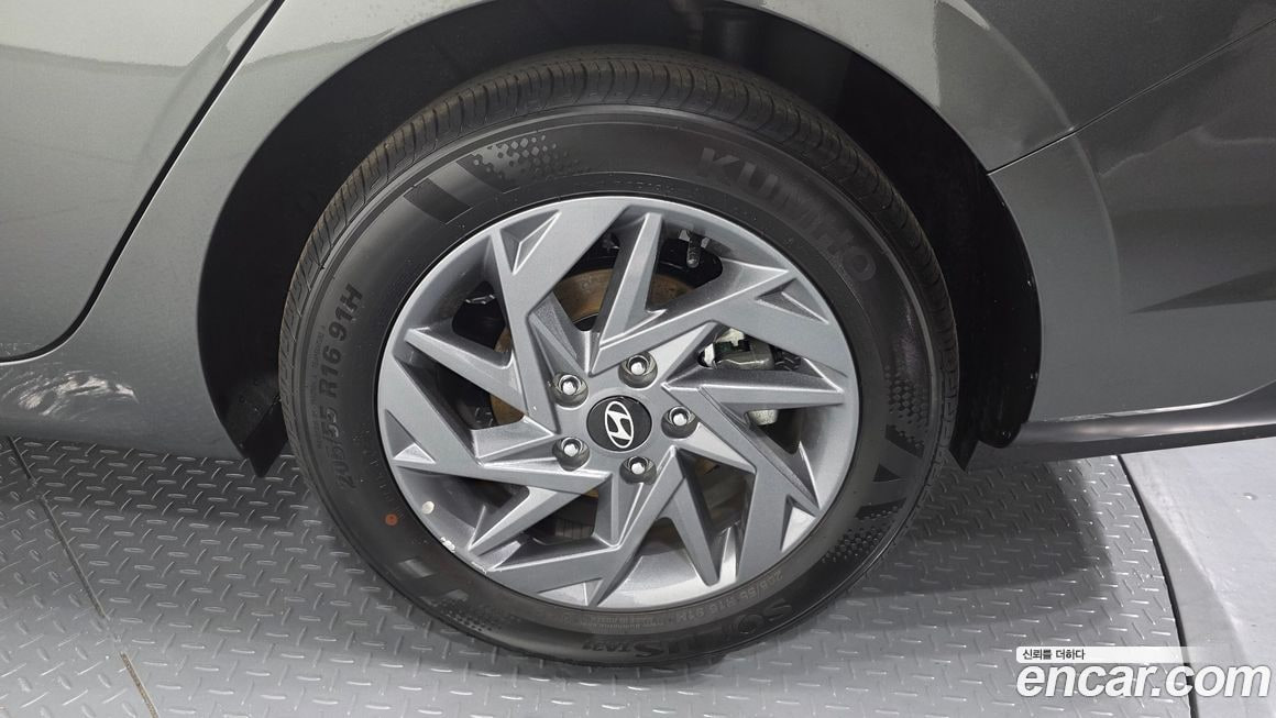 Hyundai AVANTE — фото 6