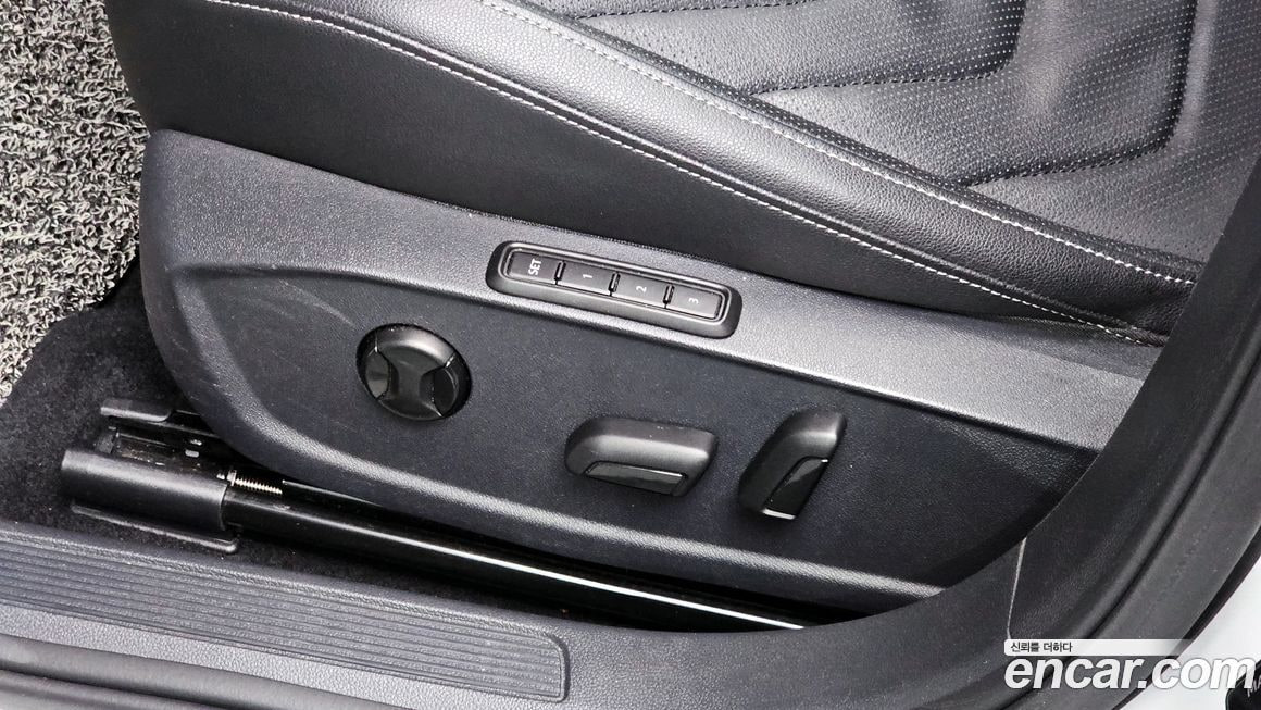 Volkswagen Jetta — фото 14