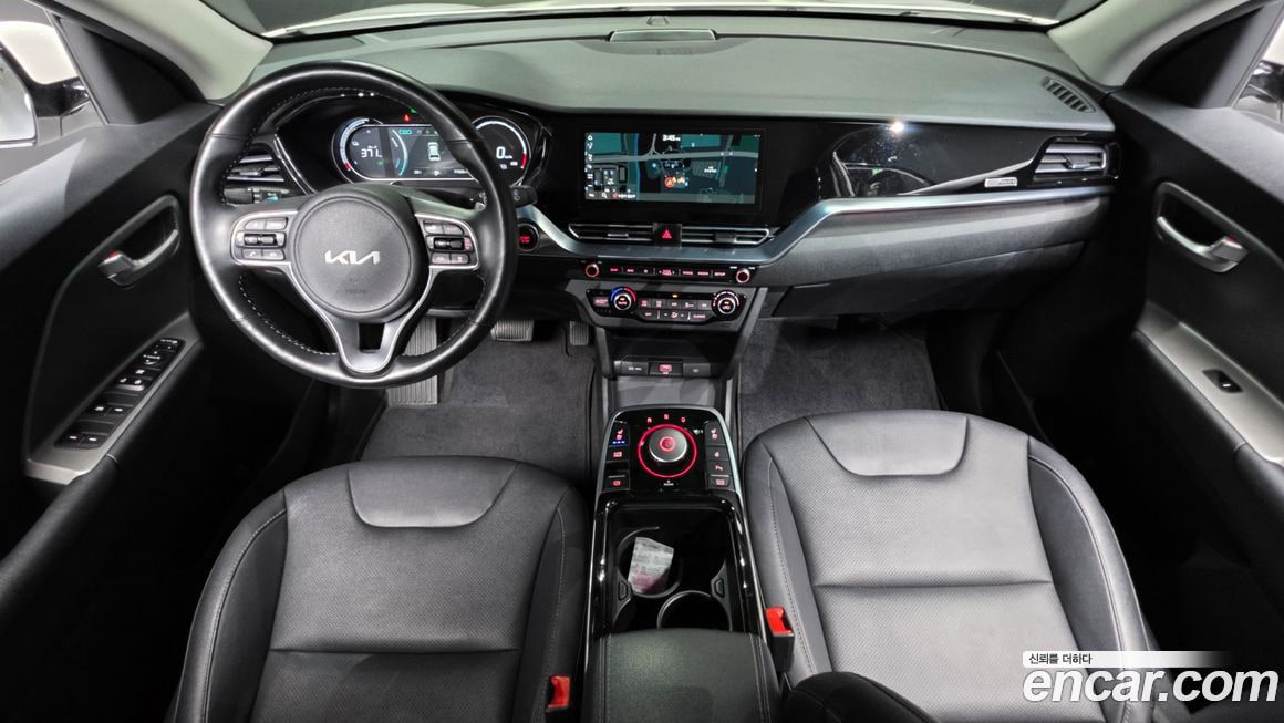 Kia Niro — фото 12