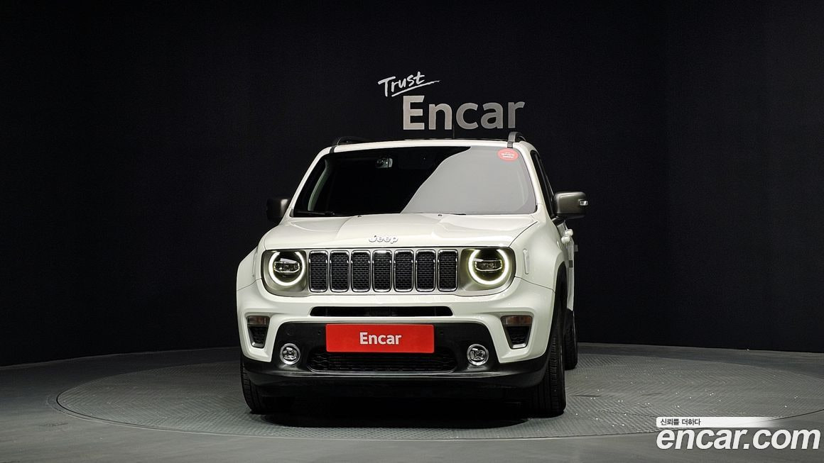 Jeep Renegade — фото 2