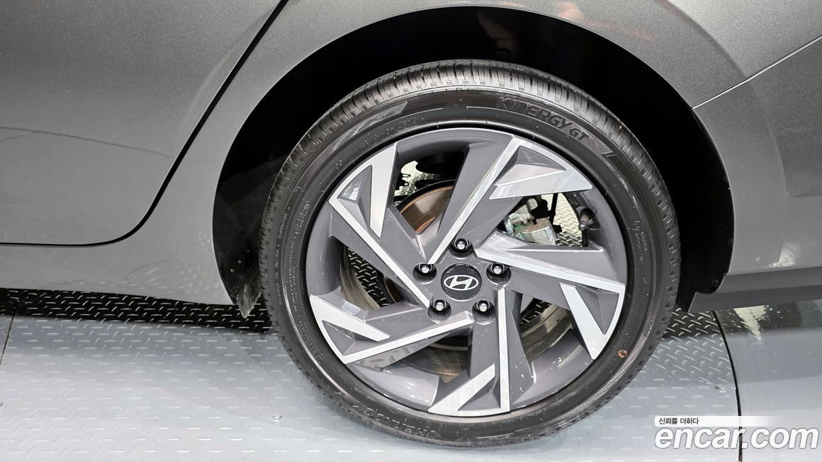 Hyundai AVANTE — фото 6