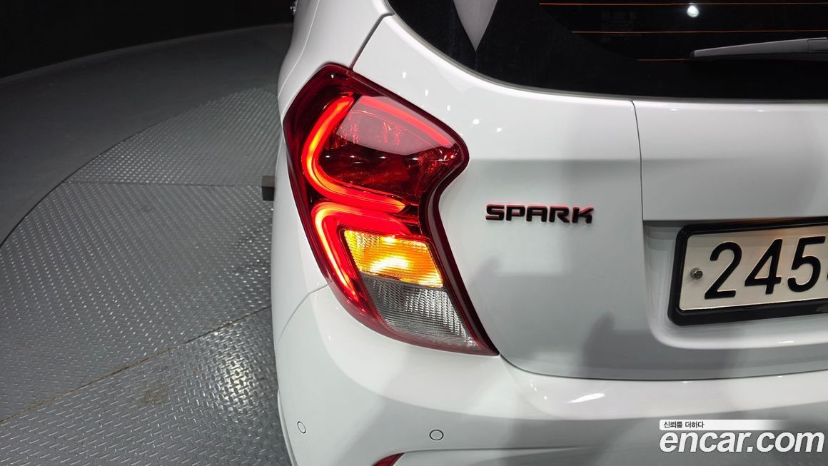 Chevrolet Spark — фото 8