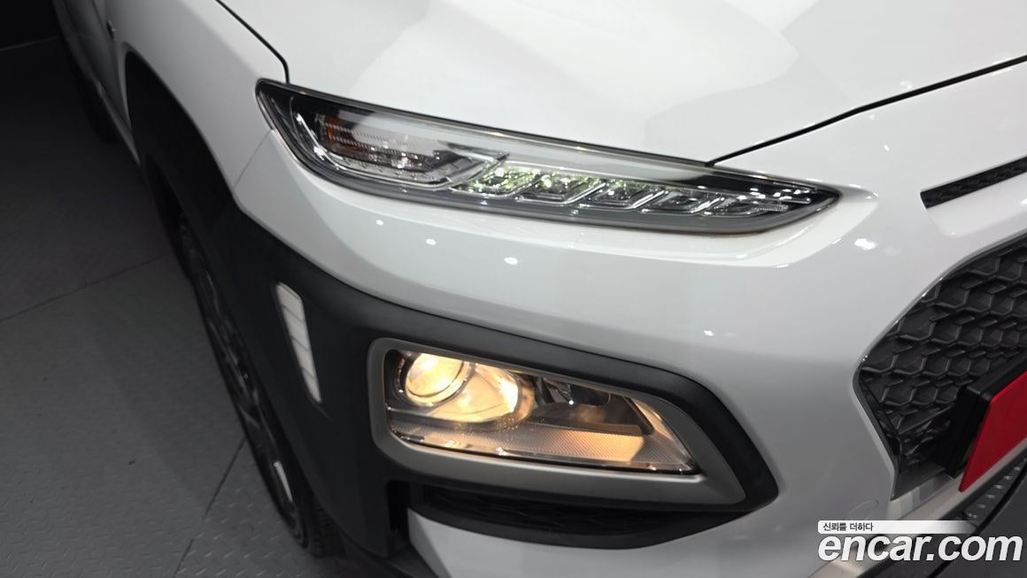 Hyundai Kona — фото 7