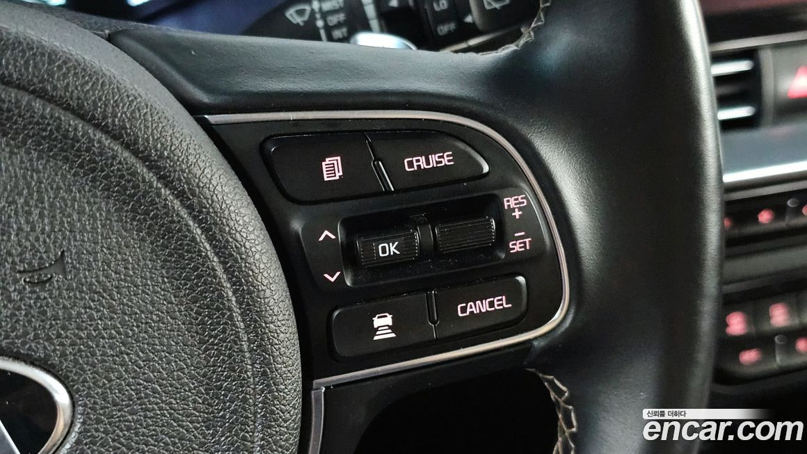 Kia Niro — фото 8