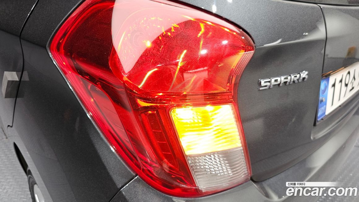 Chevrolet Spark — фото 8
