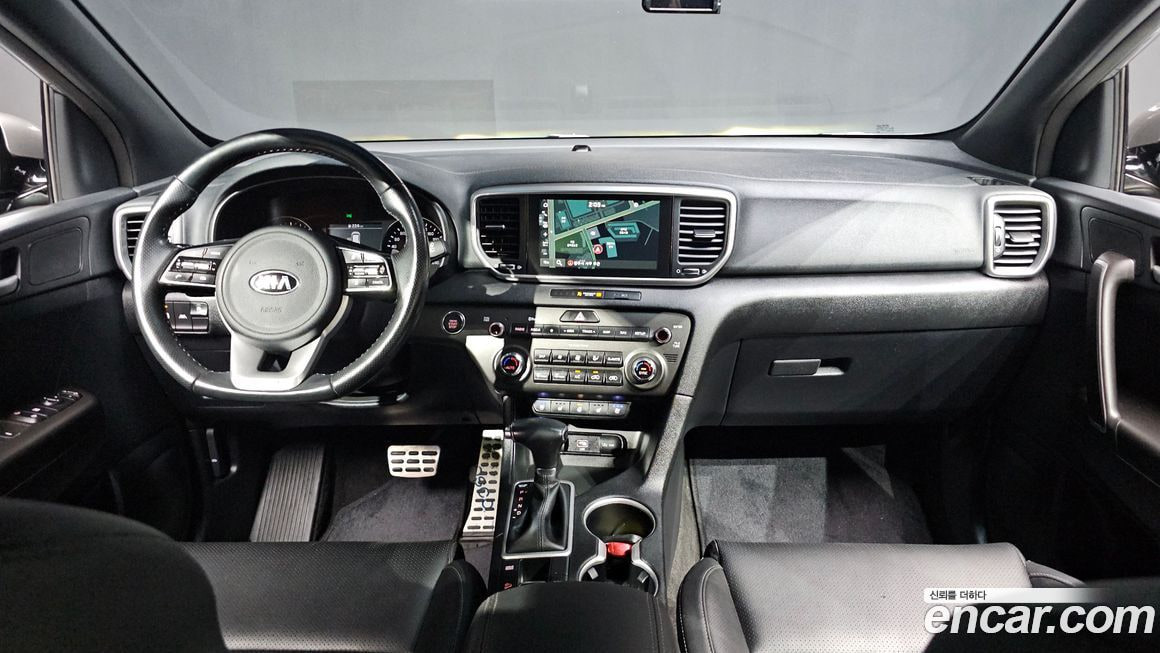 Kia Sportage — фото 10
