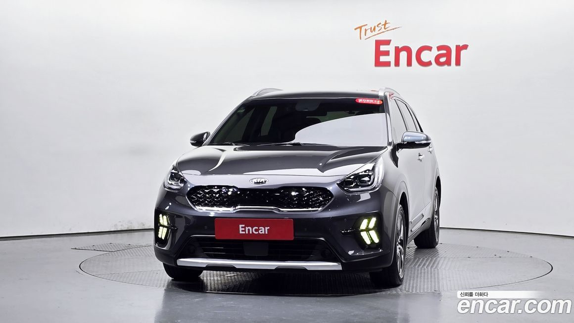 Kia Niro — фото 1