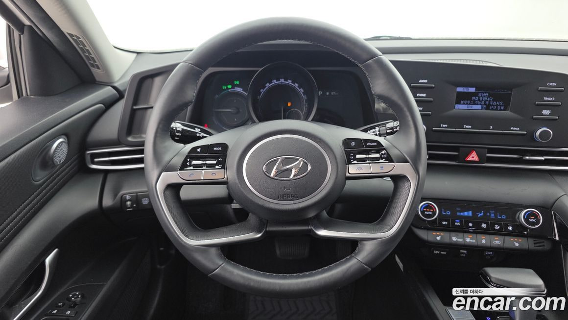 Hyundai AVANTE — фото 8