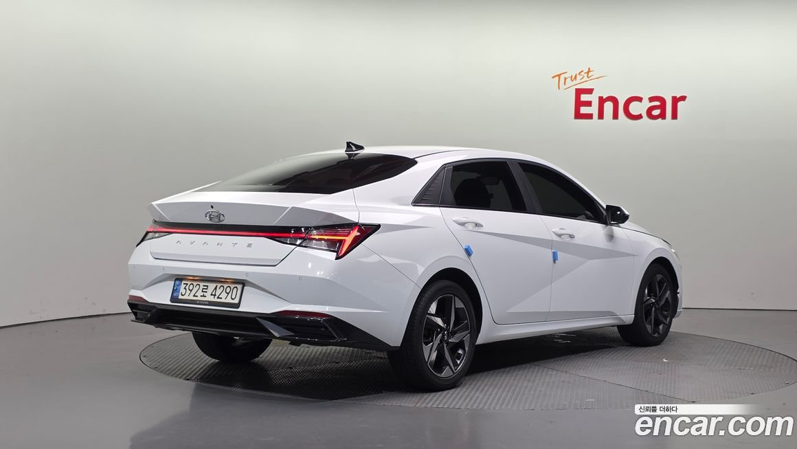 Hyundai AVANTE — фото 4