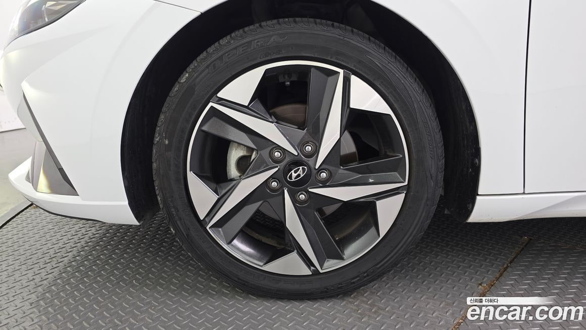 Hyundai AVANTE — фото 6