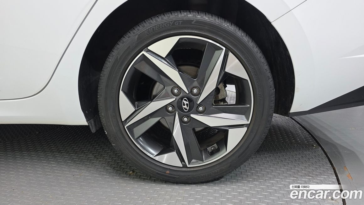 Hyundai AVANTE — фото 7