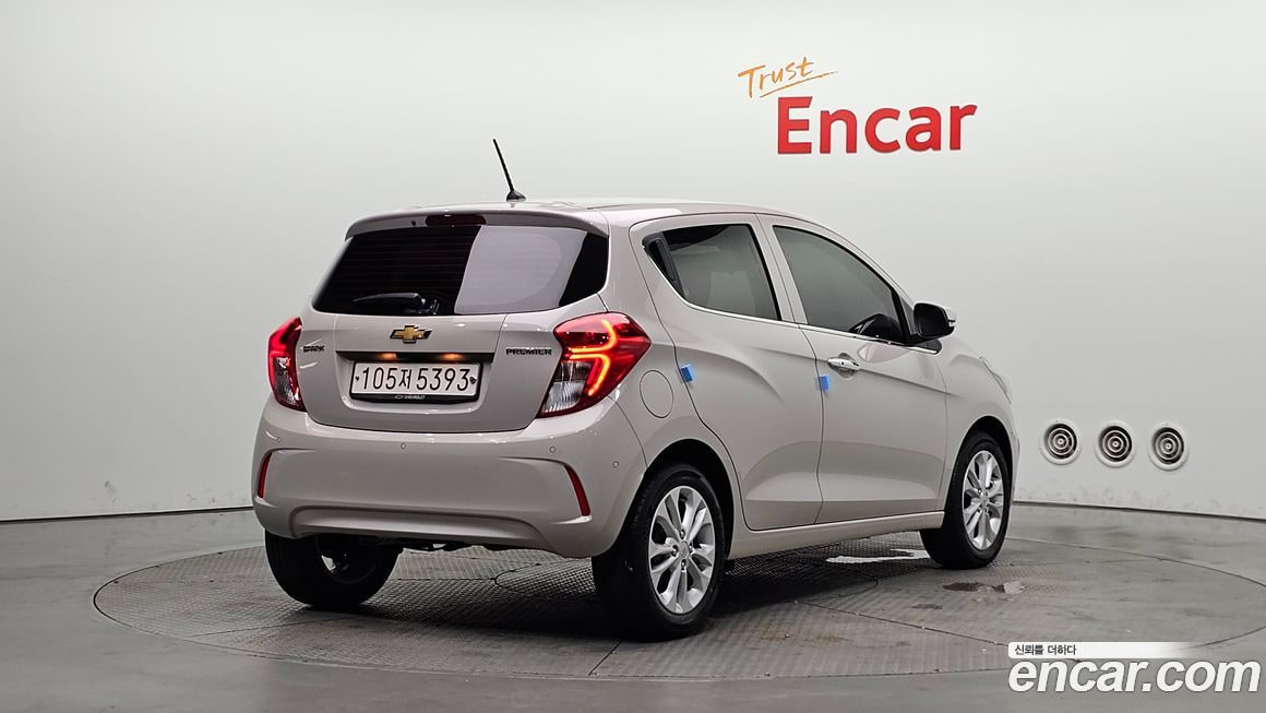 Chevrolet Spark — фото 2