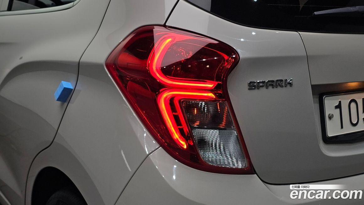 Chevrolet Spark — фото 8
