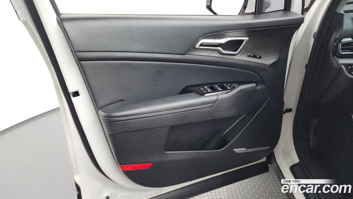 Kia Sportage — фото 10