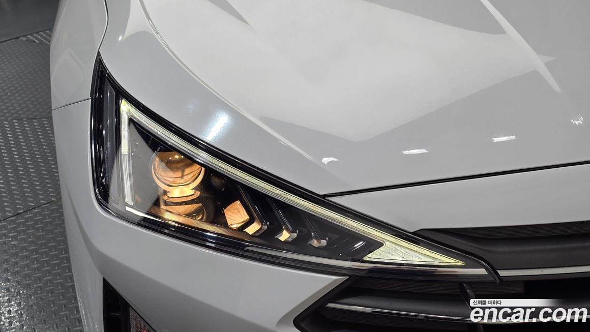 Hyundai AVANTE — фото 8