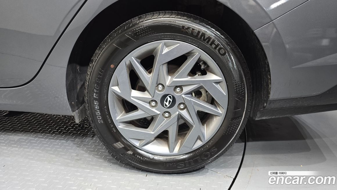 Hyundai AVANTE — фото 4