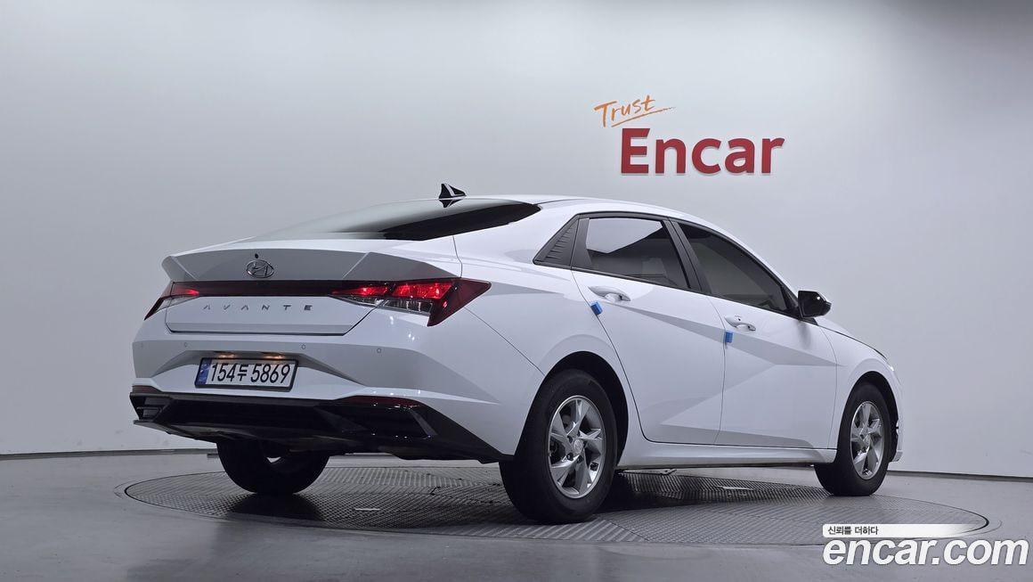 Hyundai AVANTE — фото 6
