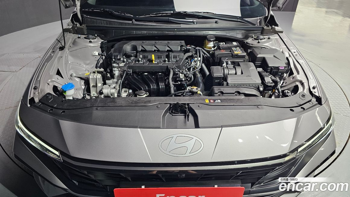 Hyundai AVANTE — фото 3