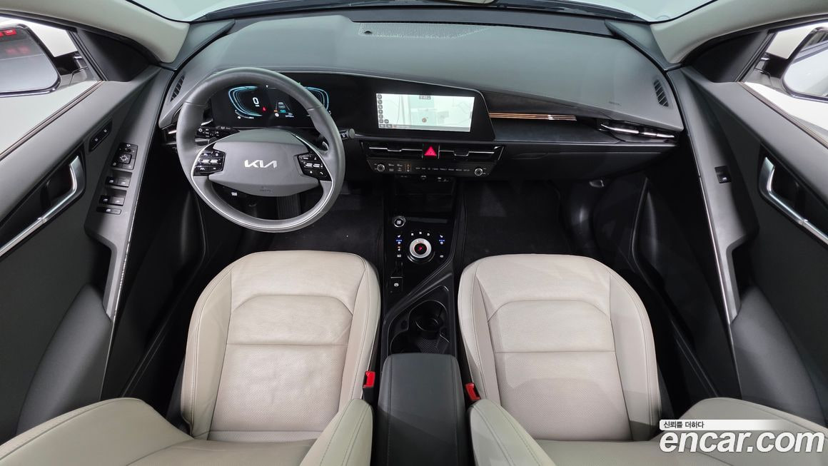 Kia Niro — фото 10