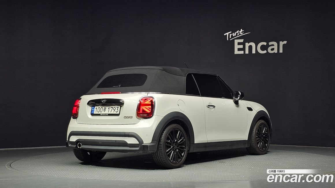 MINI Cooper Convertible — фото 1